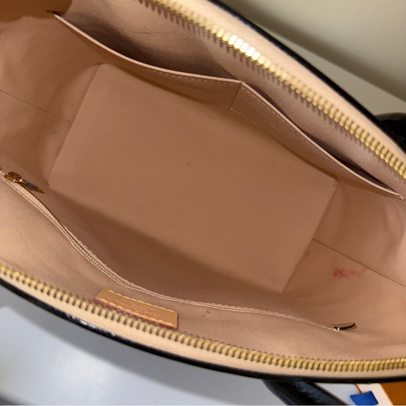 ❤️ AUTHENTIC Louis Vuitton Lockit Beige and Black Vernis Patent Leather LV - Picture 13 of 15